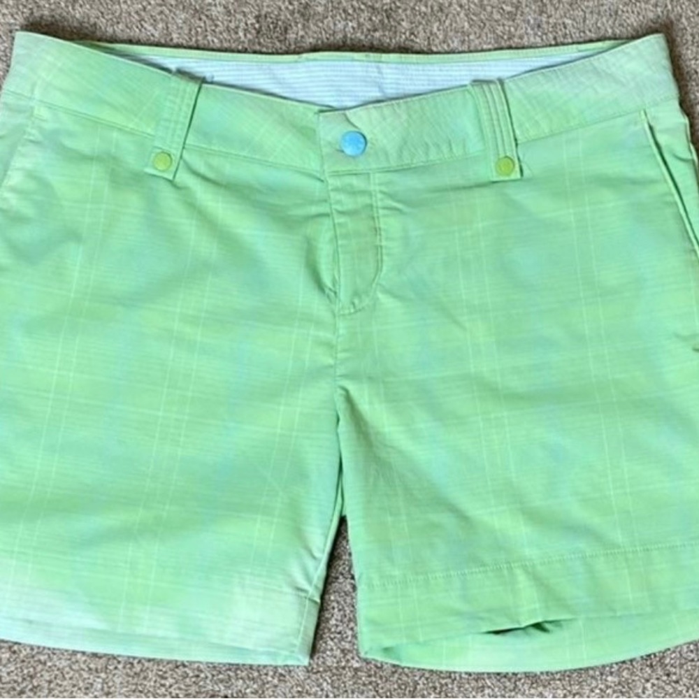 Under Armor Golf shorts